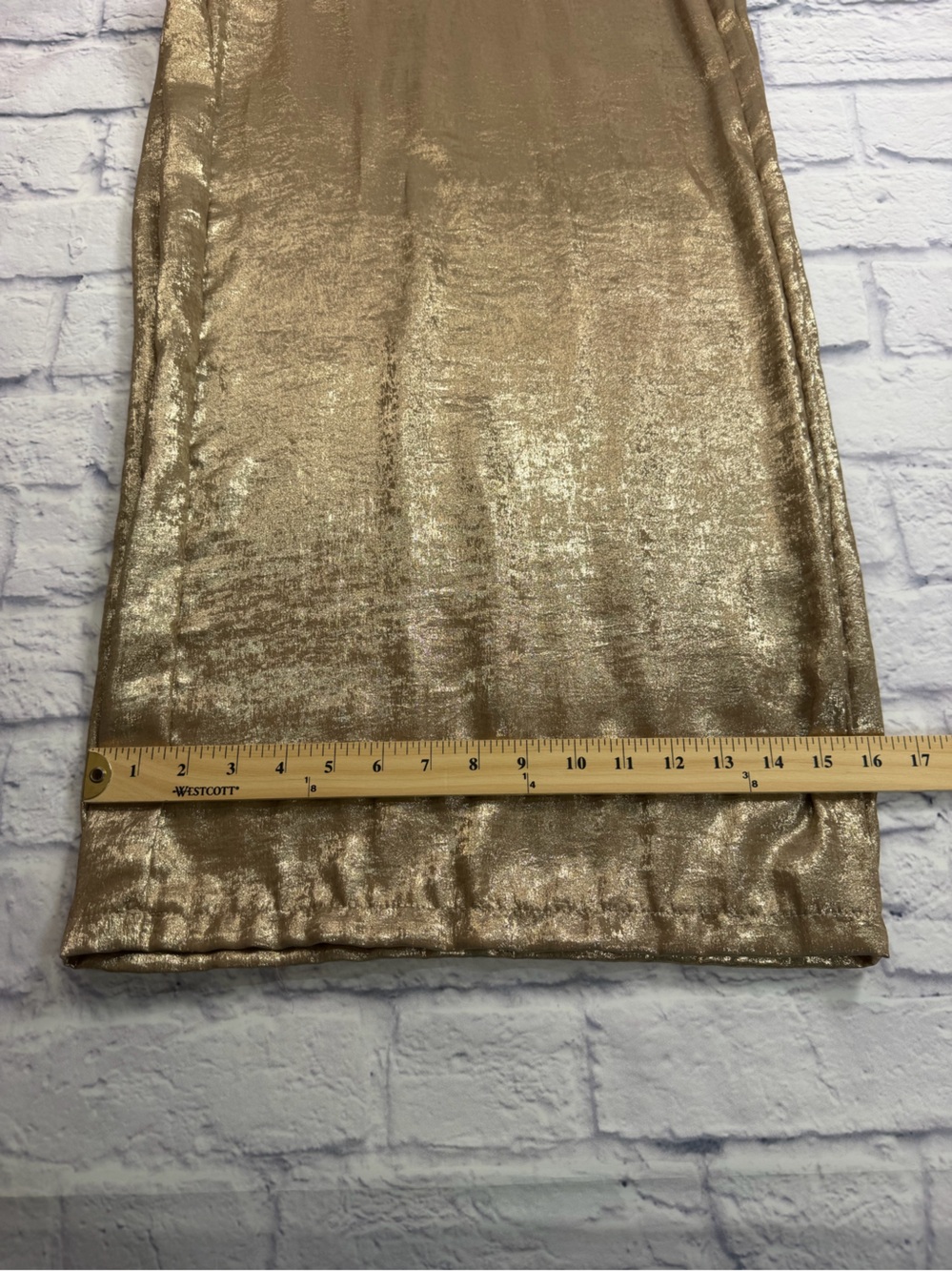 Metallic Gold Wide-Leg Women's Pants with Elastic Waist. Size 1X - Picture 9 of 9
